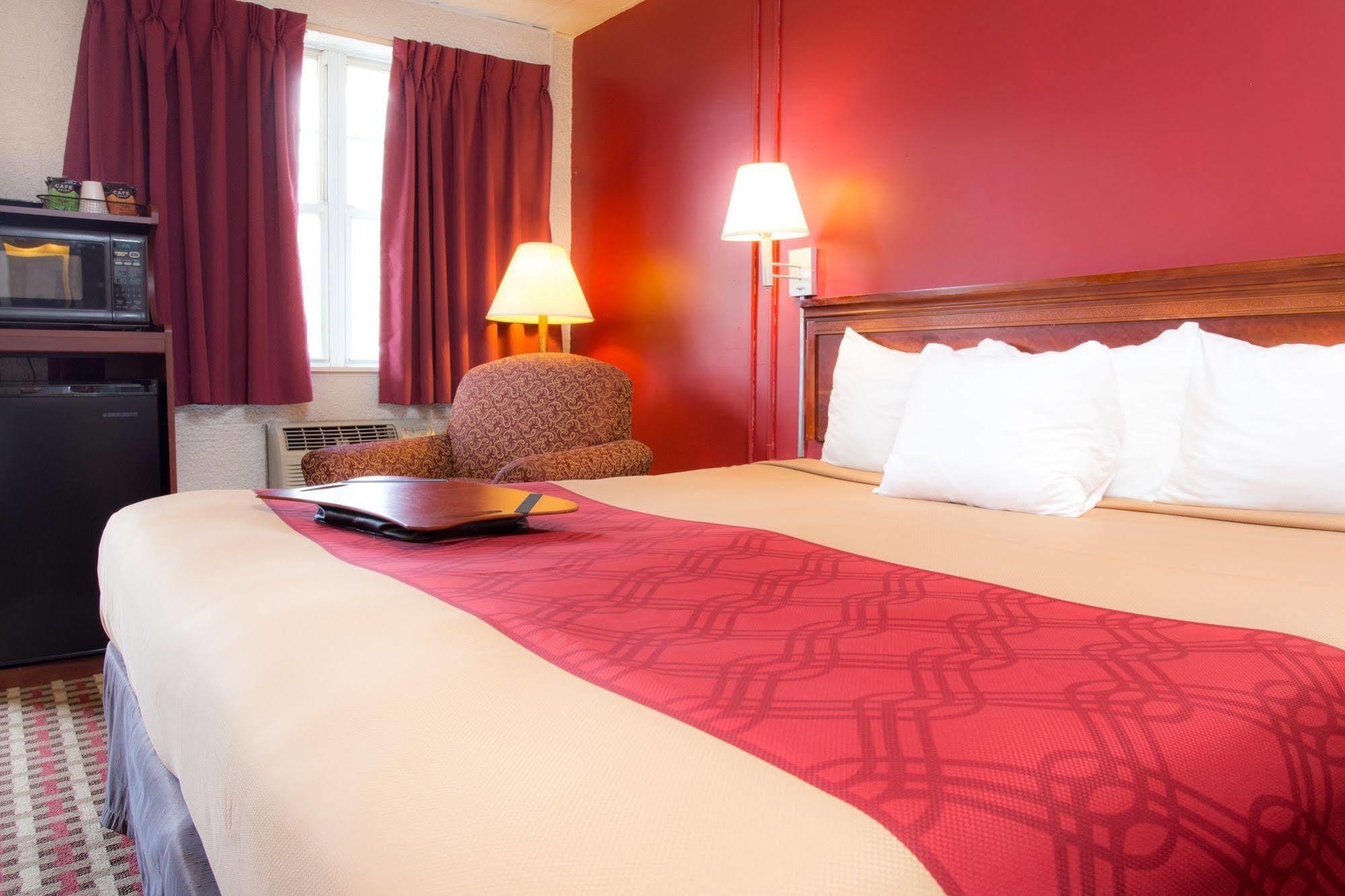 Econo Lodge Williamsport Εξωτερικό φωτογραφία