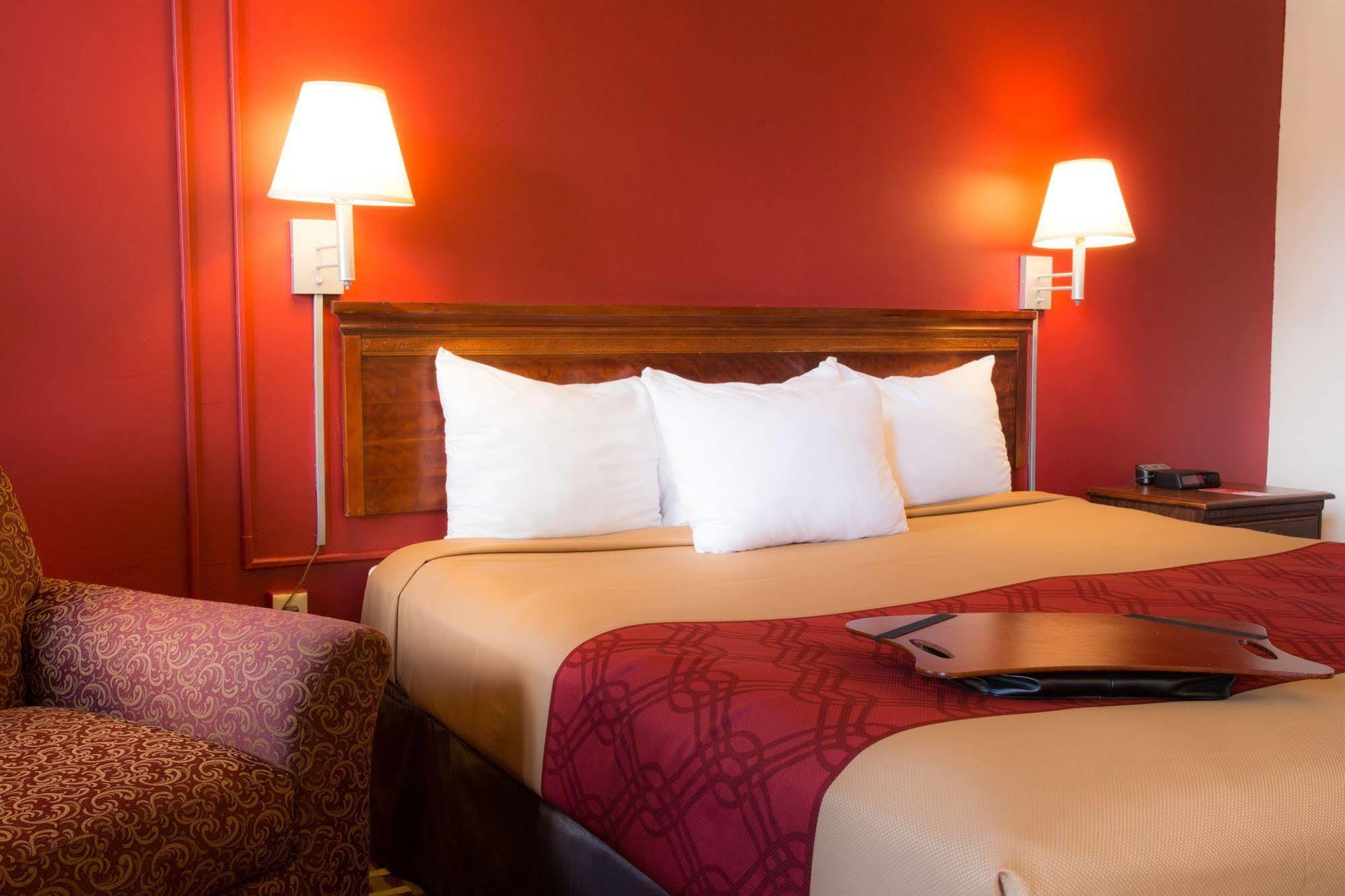 Econo Lodge Williamsport Εξωτερικό φωτογραφία